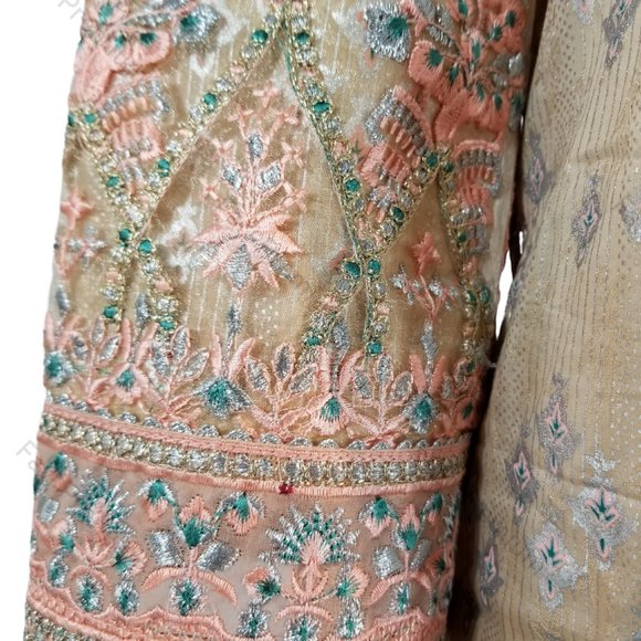 Large Pakistani Fancy Embroidered Jacquard Cotton Broshia Banarsi Shalwar Kameez - Picture 12 of 13